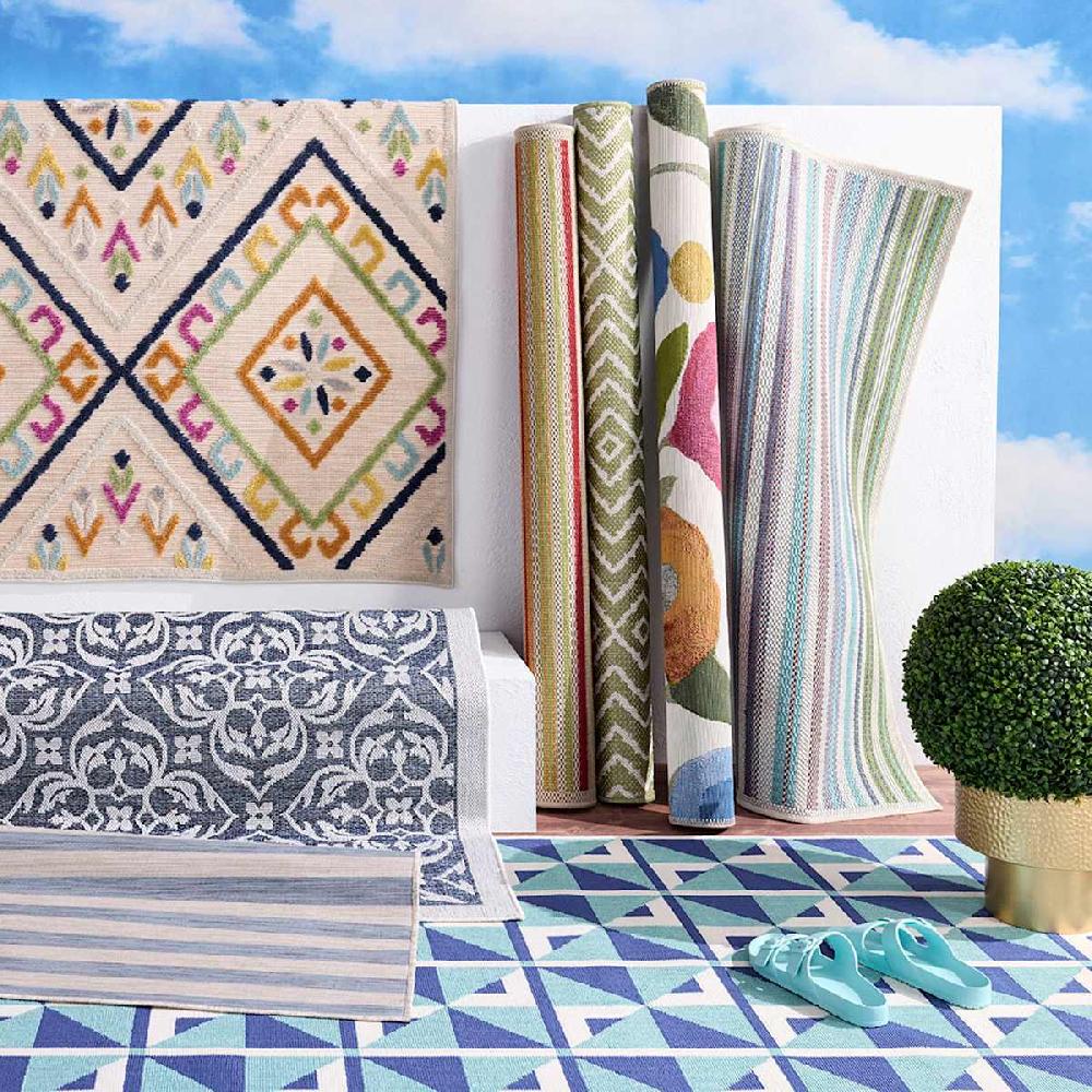 At Home (E297) Mikayla Ivory Floral Indoor & Outdoor Area Rug 5x8