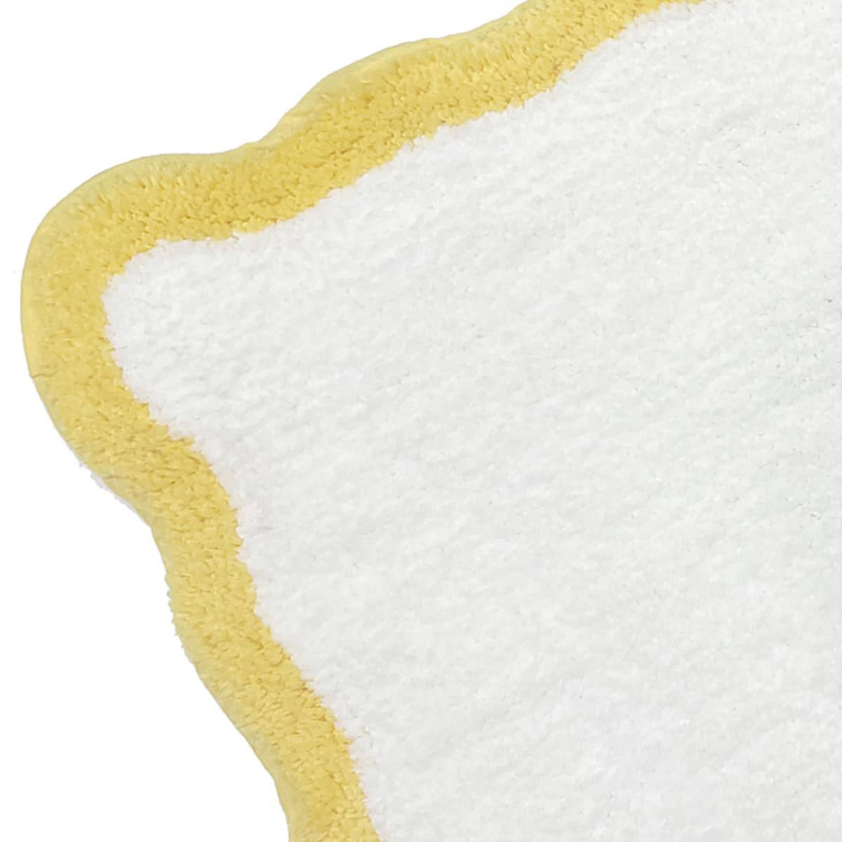 At Home Tiny Dreamers Yellow Scalloped Border Bath Rug 17x24