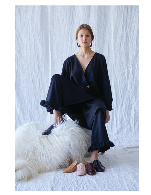 Atelier Delphine Leather Woven Slides In Mulberry