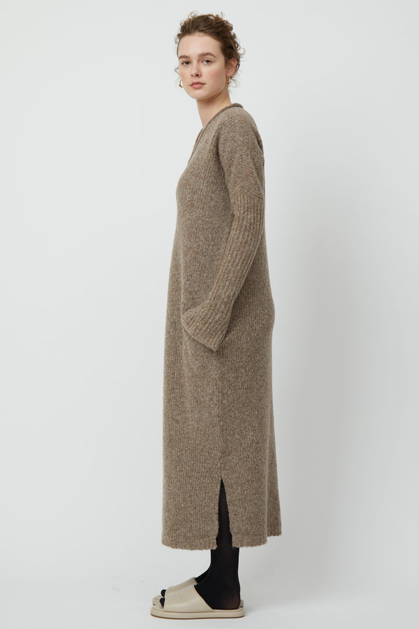 Atelier Delphine RELAXED V-NECK DRESS