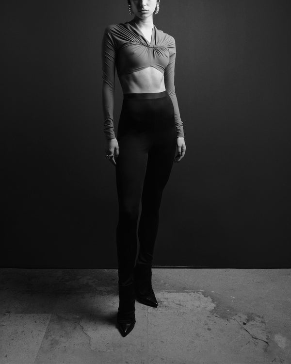 Atlein V Neck Front Ruched Crop - Exclusive