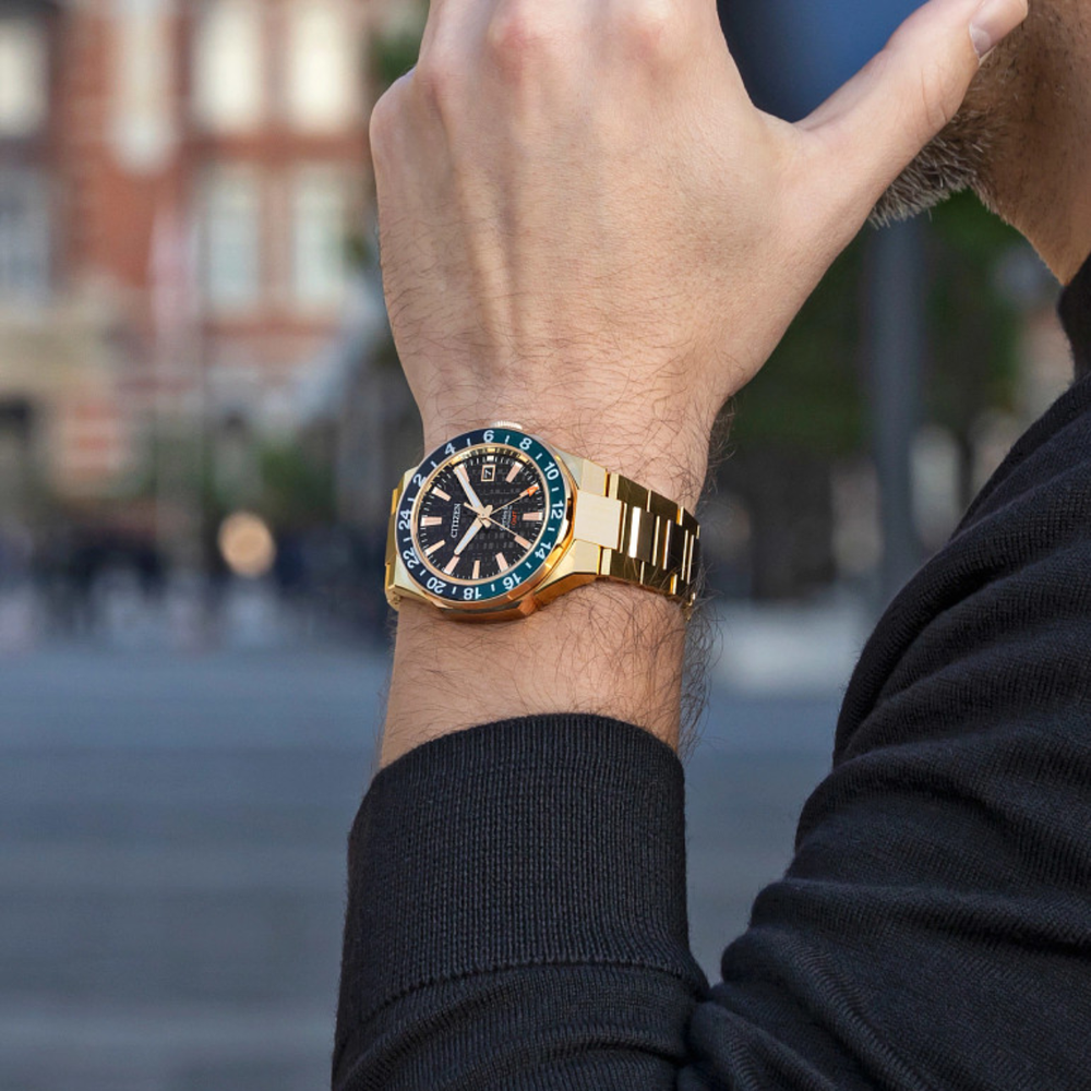 Attesa Series 8 880 GMT