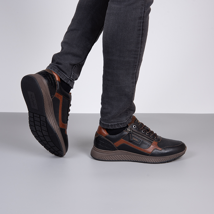 Australian Footware Hatchback Sneakers Black