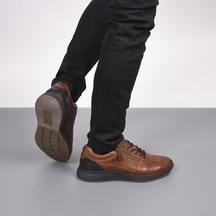 Australian Footware Hurricane Sneakers Cognac