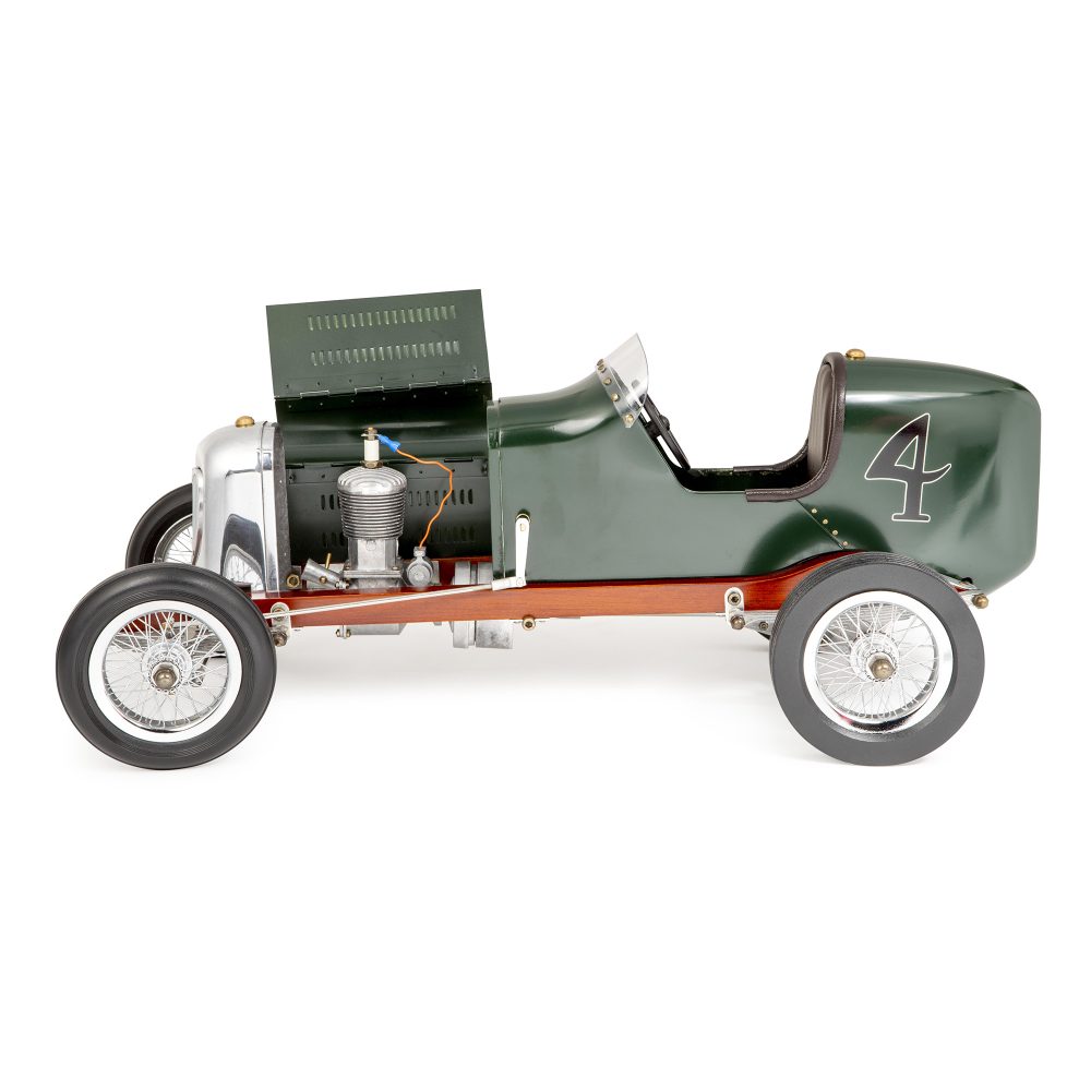 Authentic Models Bantam Midget Green