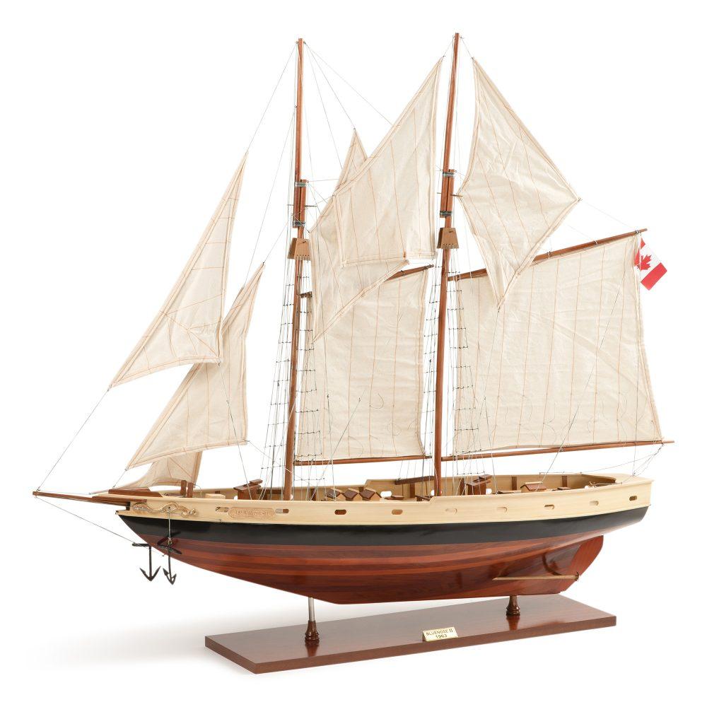 Authentic Models Bluenose II Painted