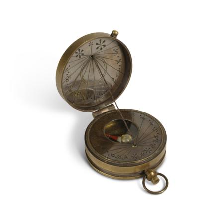 authentic models Mary Rose Sundial Compass