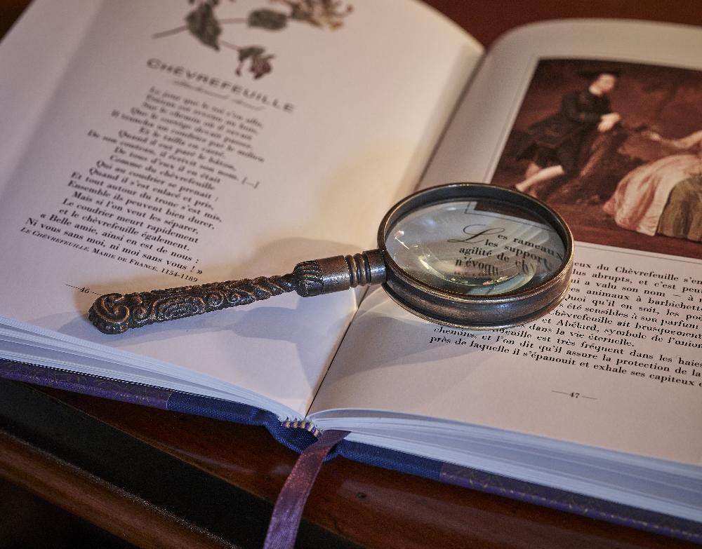 Authentic Models Rococo Magnifier Bronze