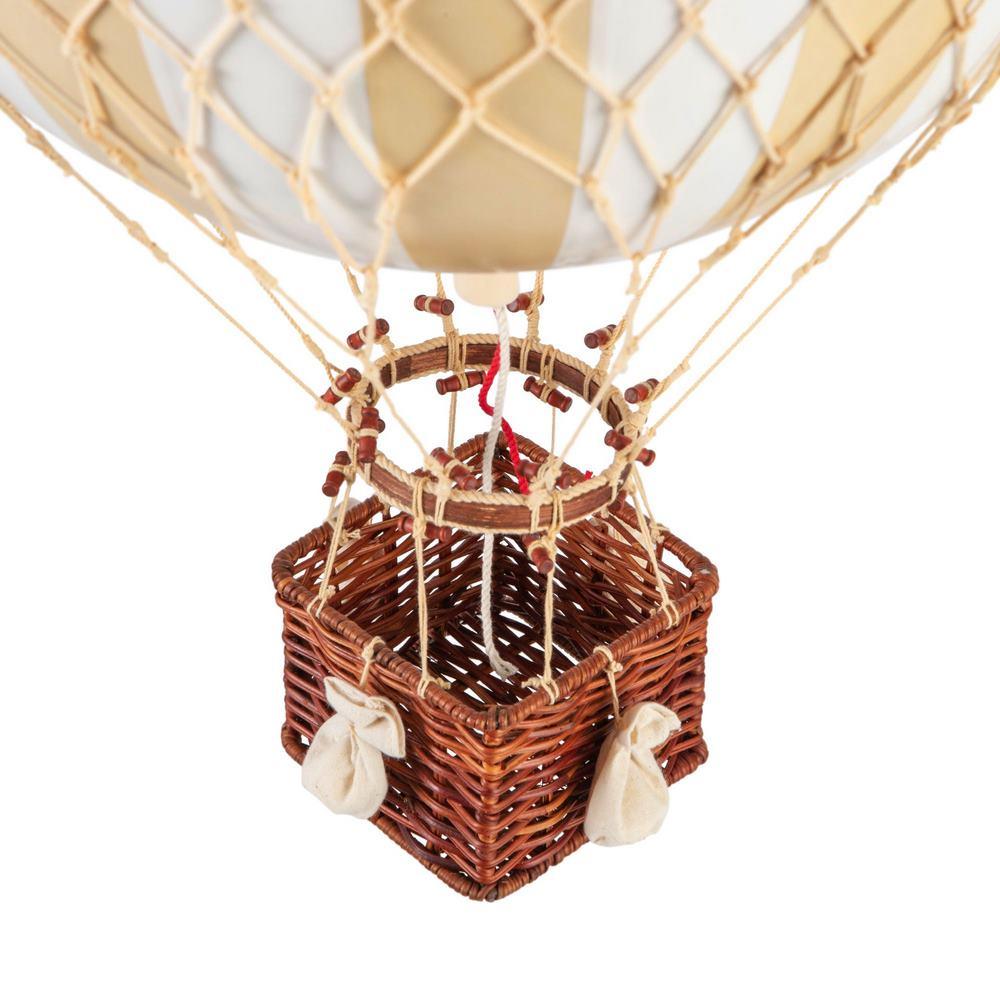 Authentic Models Royal Aero White/Ivory