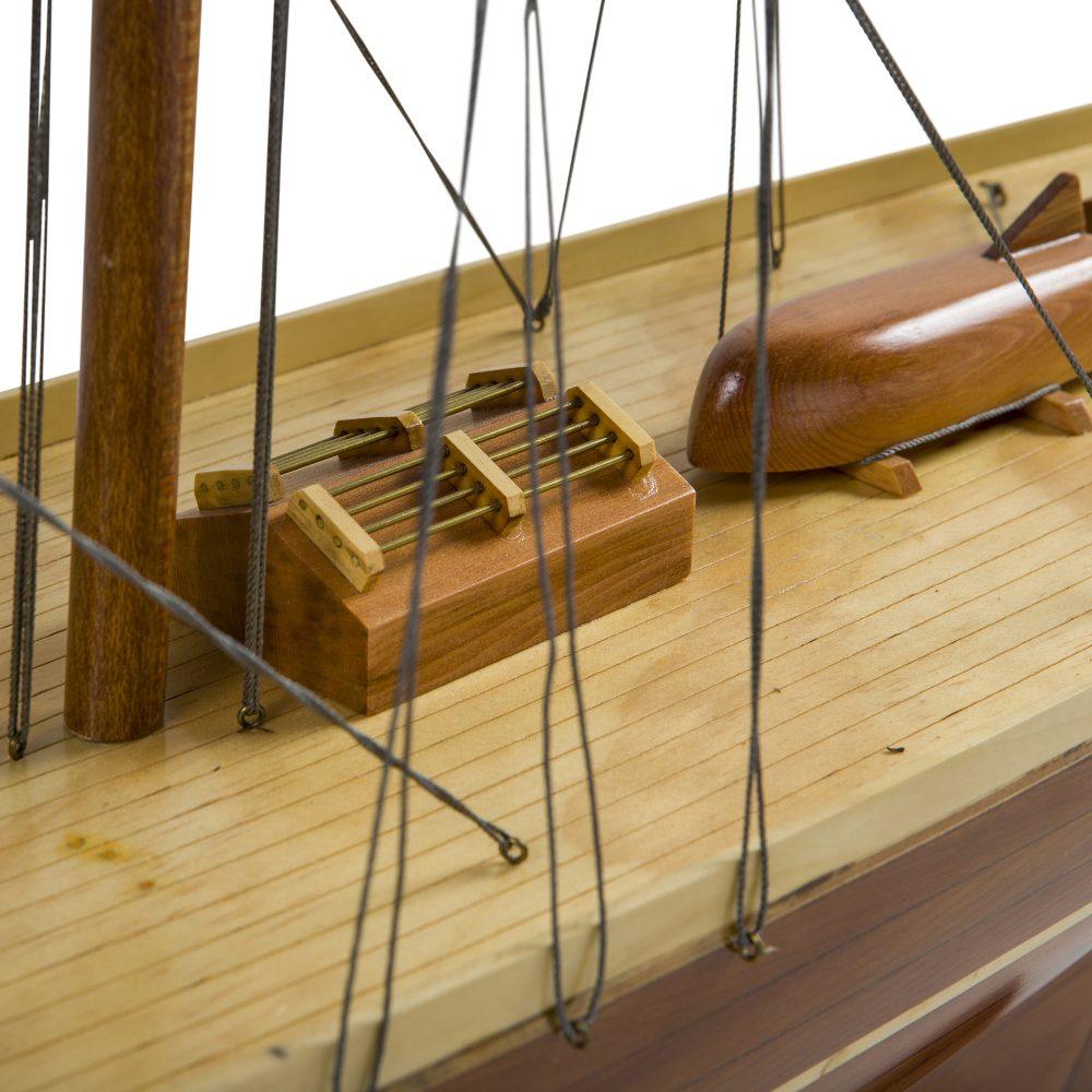 Authentic Models Shamrock Yacht Wood