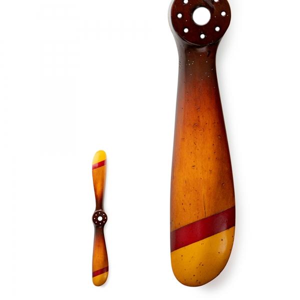 authentic models Small Propeller Red/Gold