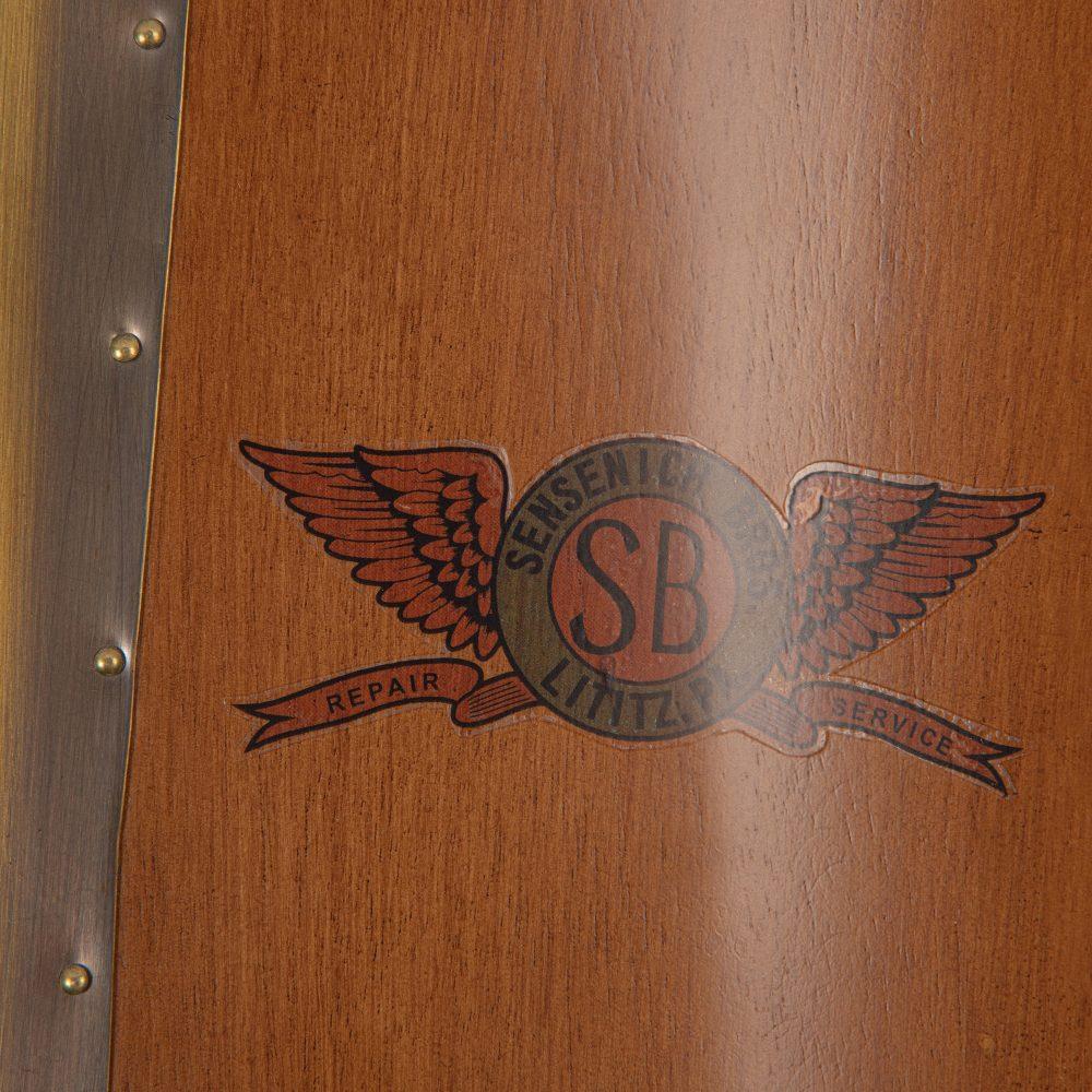 Authentic Models Vintage Black Tips Large