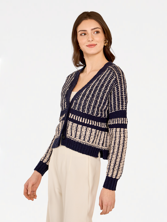 Autumn Cashmere 2-Tone Jacquard Cropped V-Neck Cardigan