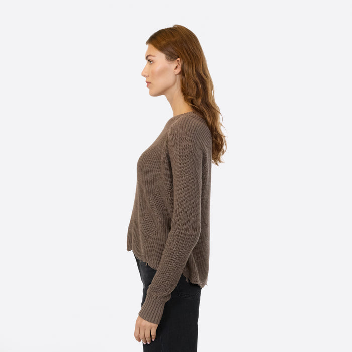 Autumn Cashmere Distressed Scallop Shaker In Rye