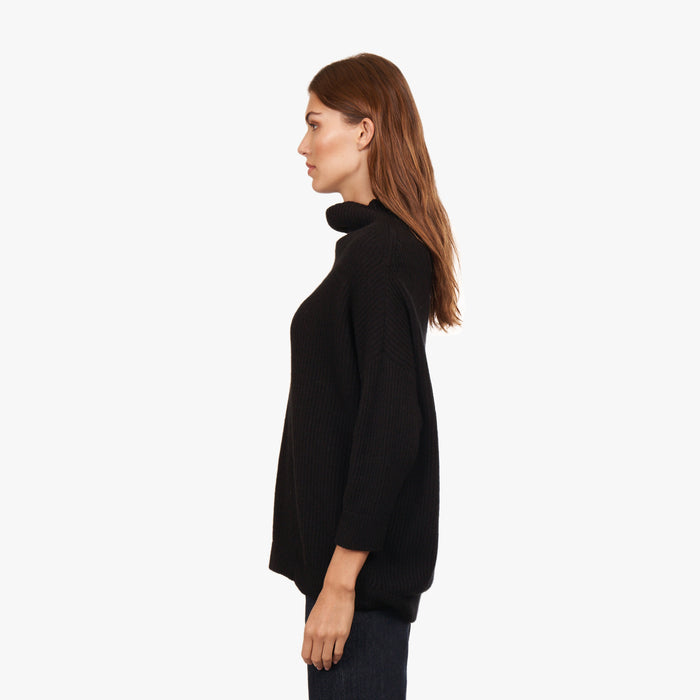 Autumn Cashmere Funnel Neck Shaker In Black