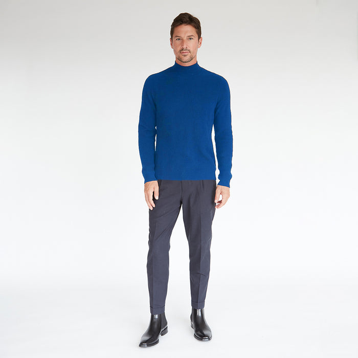 Autumn Cashmere Mock Neck With Shaker Stitch In Electric Pale Blue