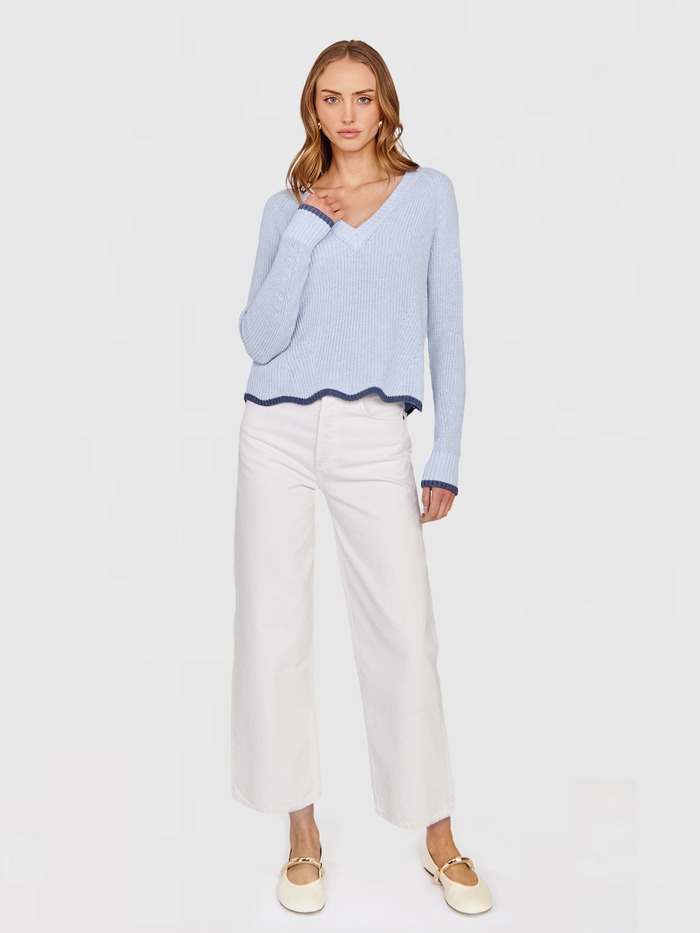 Autumn Cashmere Tipped Scallop Shaker V-Neck In Freeze