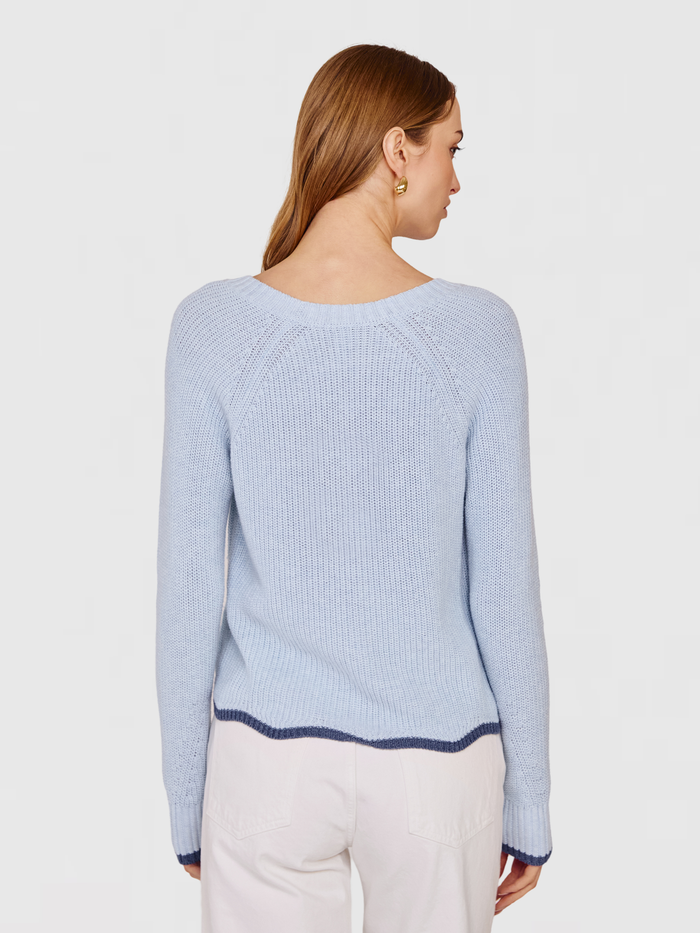 Autumn Cashmere Tipped Scallop Shaker V-Neck In Freeze