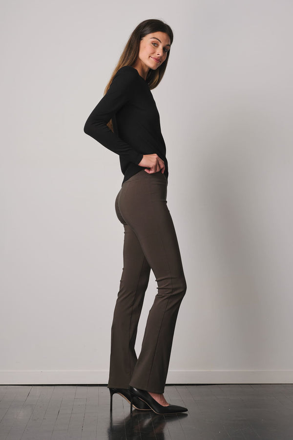 Avenue Montaigne BECCA Signature Dark Green