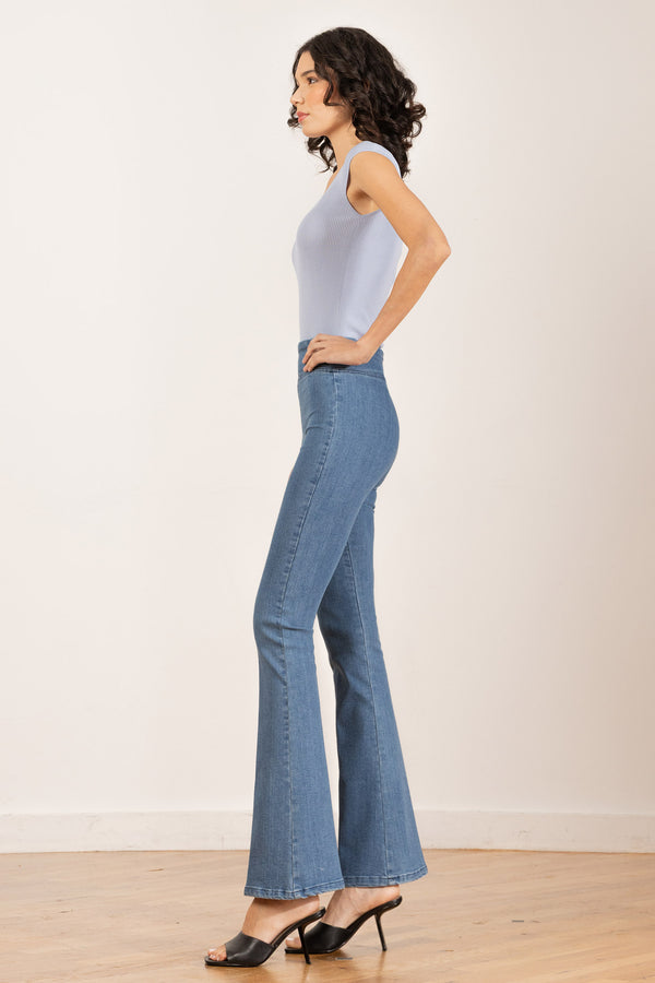 Avenue Montaigne FAME Light Denim