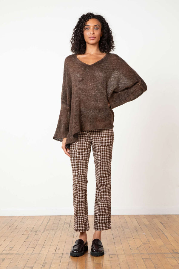 avenue montaigne LEO Chik Check