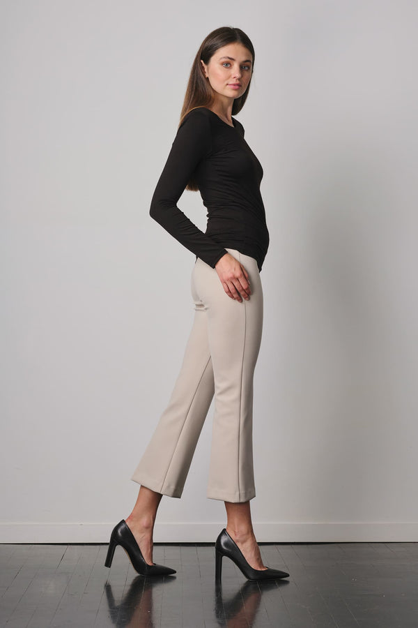 Avenue Montaigne LEO Freedom Off-White