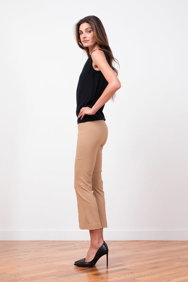 Avenue Montaigne LEO Signature Camel