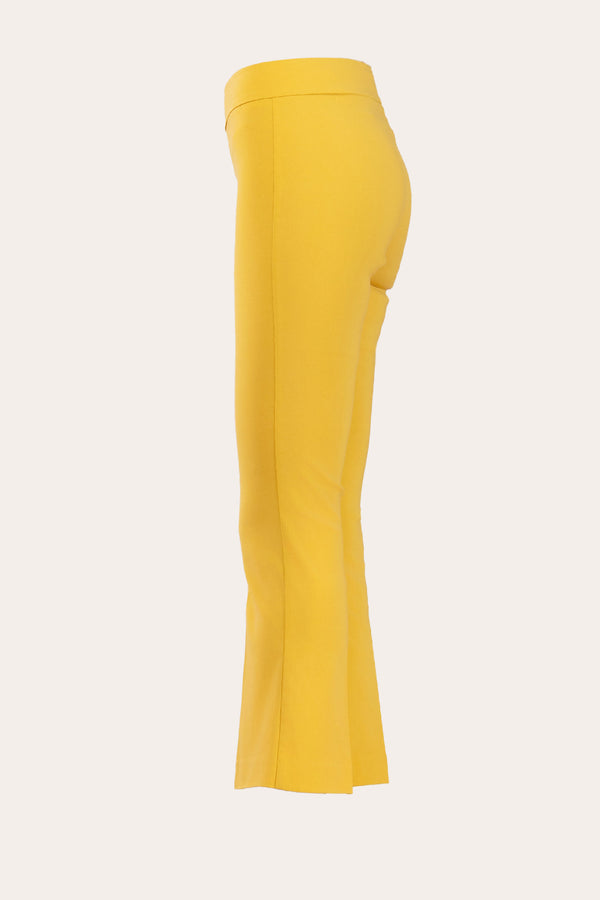 Avenue Montaigne LEO Signature Canary