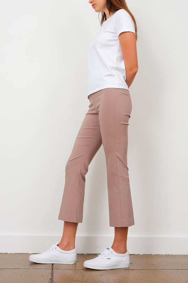 Avenue Montaigne LEO Signature Cappuccino