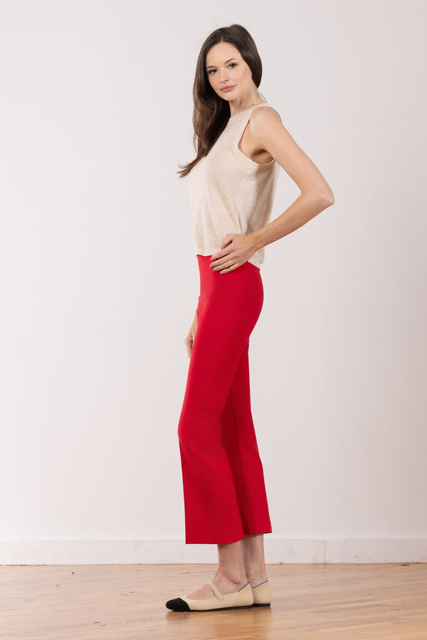 Avenue Montaigne LEO Signature Flash