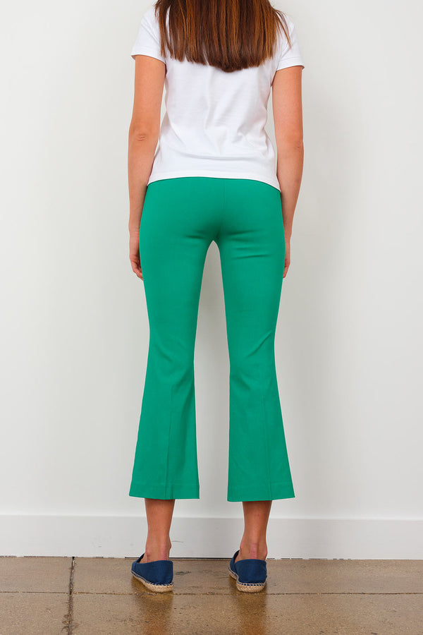 Avenue Montaigne LEO Signature Golf Green