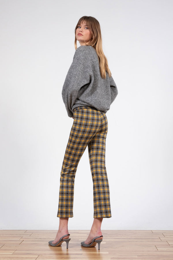 Avenue Montaigne LEO Solar