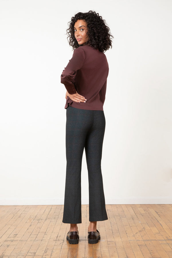 Avenue Montaigne LEO Window Pane