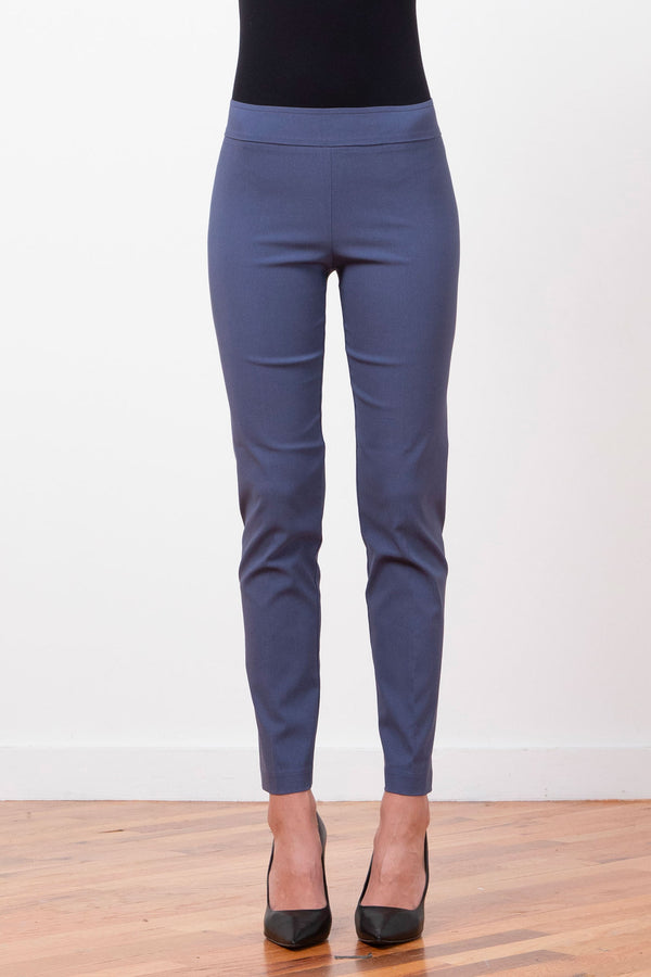 Avenue Montaigne LILI Signature Hale Navy