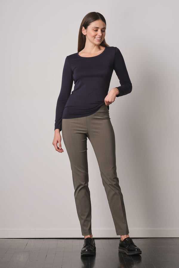 avenue montaigne LILI Signature Olive Green