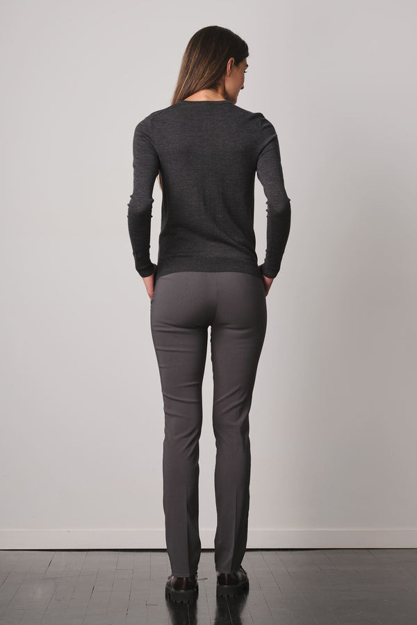 Avenue Montaigne LOUIS Signature Grey