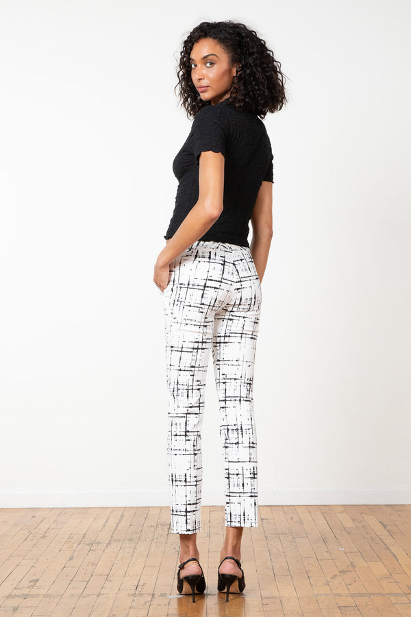 Avenue Montaigne LULU Graffiti White