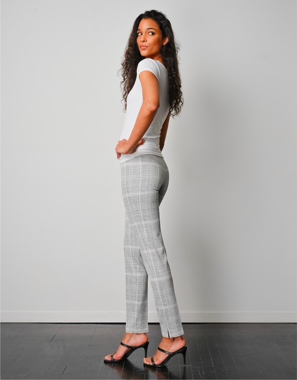 Avenue Montaigne Pars Desire Stone