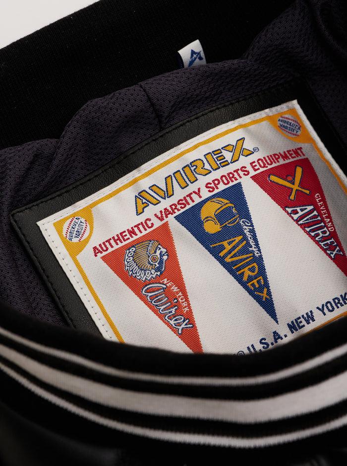 Avirex SCRIPT USA VARSITY SHORT BLACK