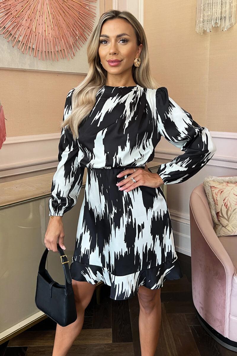 Ax Paris Black And White Printed Long Sleeve Pleated Shoulder Mini Dress