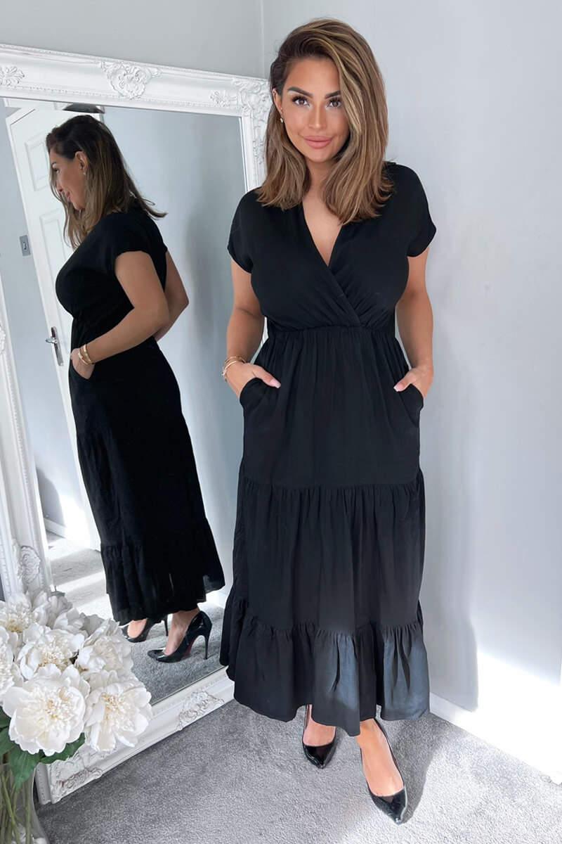 Ax Paris Black Short Sleeved V-Neck Midi Smock Dress