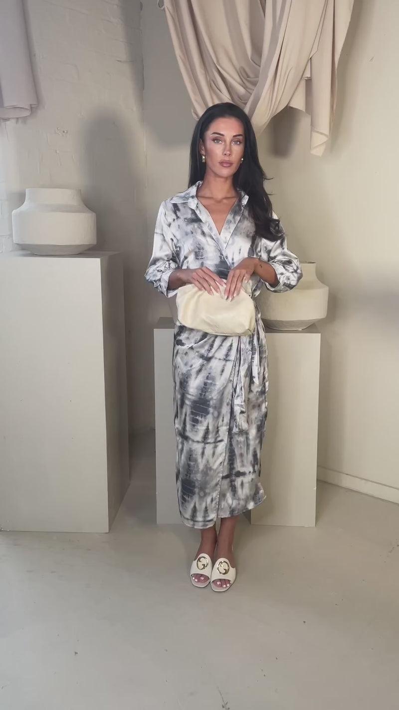 Ax Paris Grey Printed 3/4 Sleeve Side Tie Waist Wrap Shirt Midi Dress