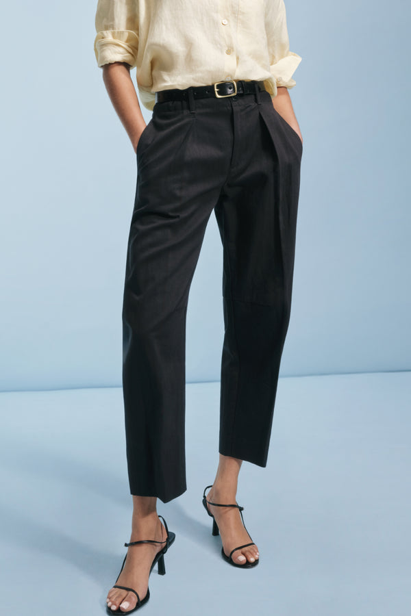 ayr Women's Premium Barrel Leg Pleated Pant - The Bam