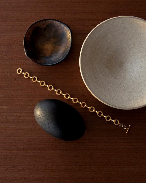 Azlee Heavy Link Circle Textured Bracelet