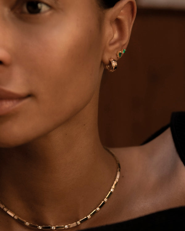 Azlee Kite Emerald Studs In Prongs