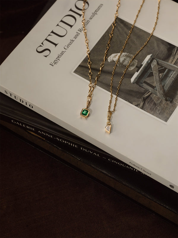 Azlee Le Nouveau Cadillac Charm