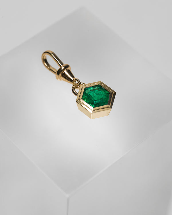 Azlee Le Nouveau Hexagon Emerald Charm