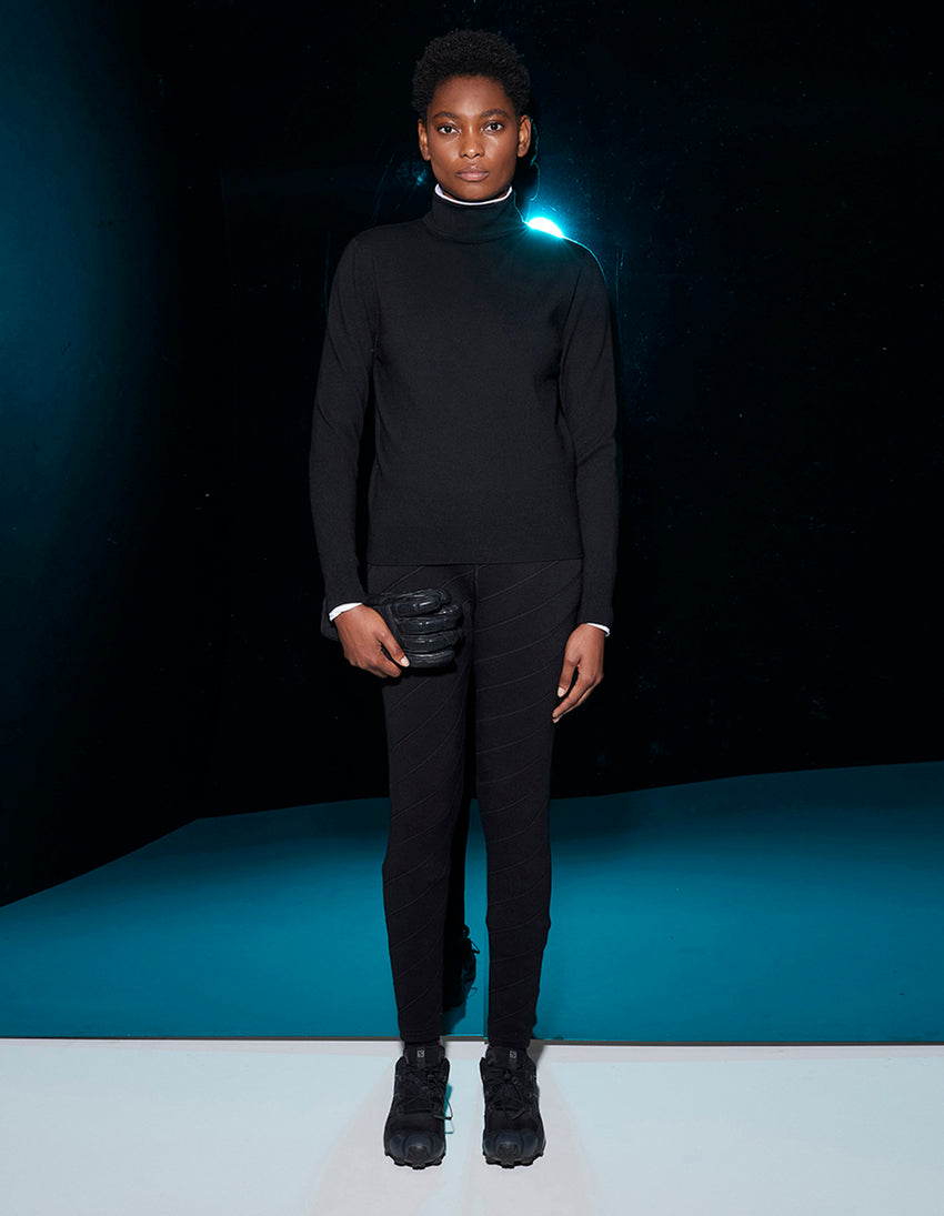 aztech mountain Etta Turtleneck Essential space black