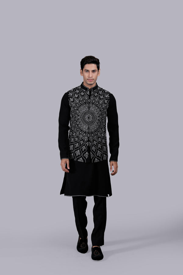 b more BLACK BOOMARIYO THREAD ARI WORK BUNDI SET