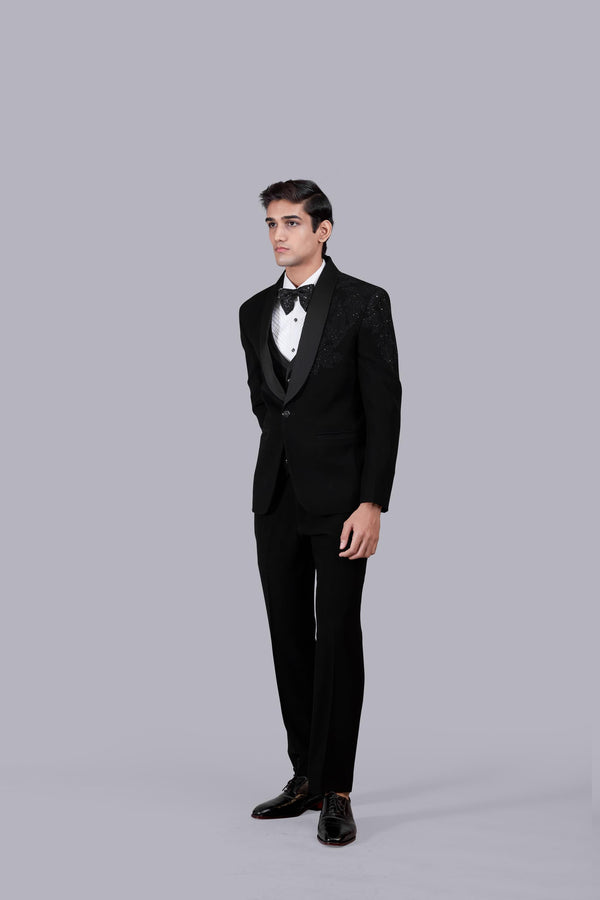 B More BLACK BOOMARIYO THREAD WORK SUIT